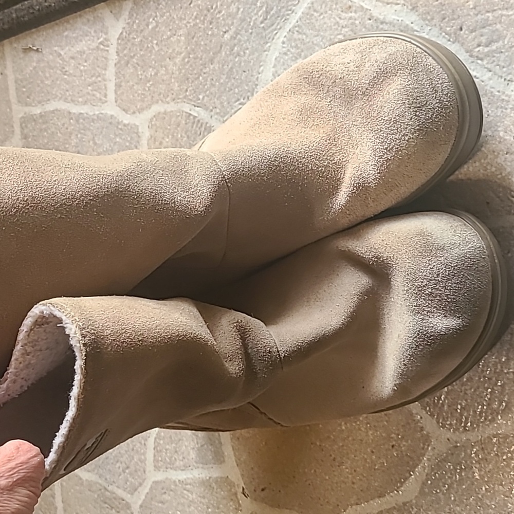 Sorel waterproof boots - Picture 8 of 13